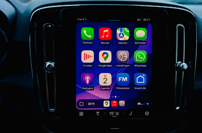 CarPlay, dokuz denizcilik özelliğiyle yeni ponton teknelere geliyor