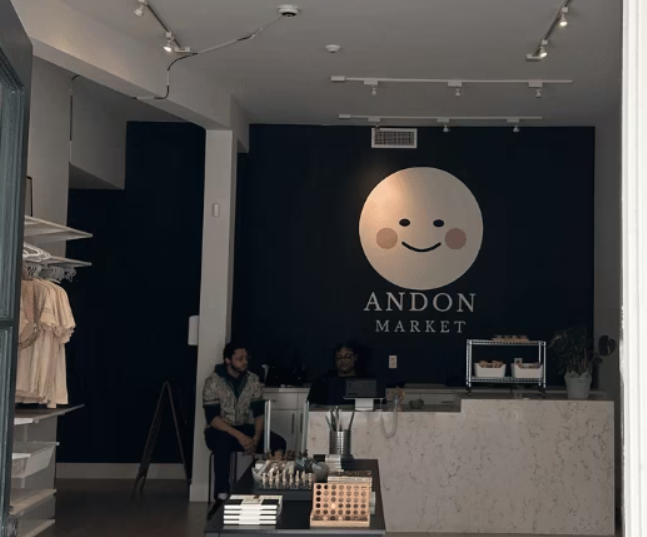 Yapay zekâ mağaza müdürü, insan yönlendirmesi sonrasında ilk çalışanını işten çıkardı
