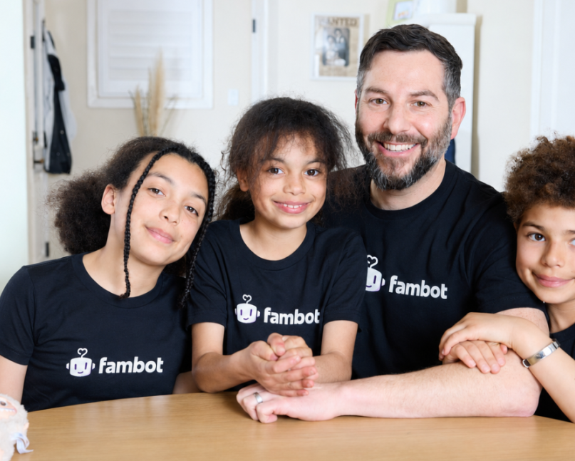 Fambot, ailelerin günlük yükünü hafifletecek yapay zekâ asistanını tanıttı