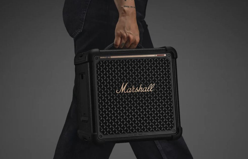 Marshall Bromley 150 sahne ışığıyla büyüdü!