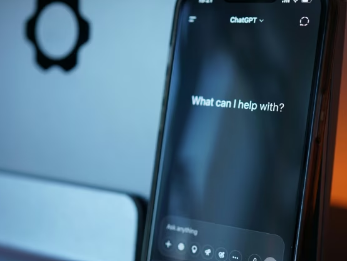 ChatGPT, WhatsApp’a doğrudan çıkartma aktarma özelliği kazanabilir