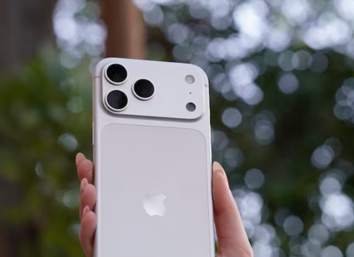 Apple, iPhone 18 etkinliği öncesinde çalışanları için çekiliş başlattı