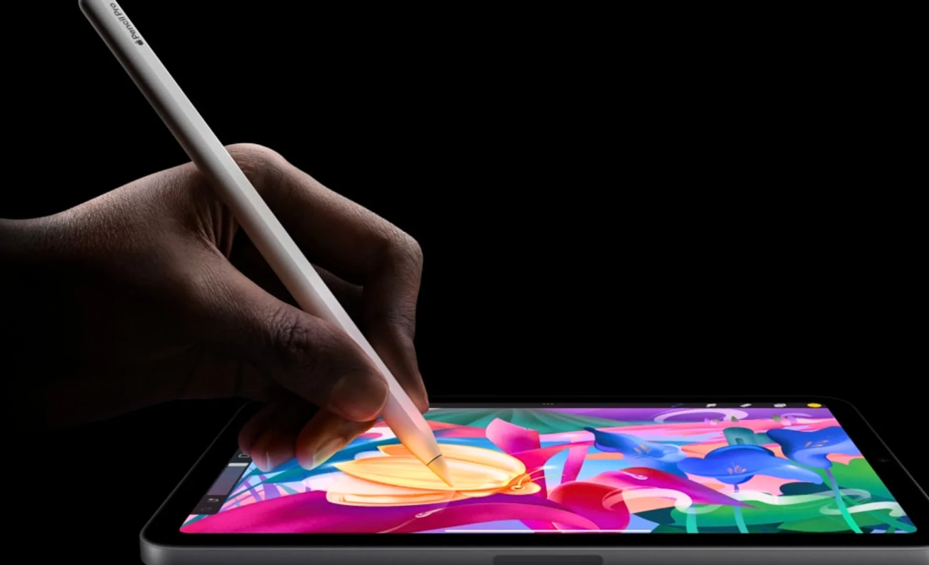 Apple, katlanabilir iPhone için özel bir Apple Pencil test etmiş olabilir
