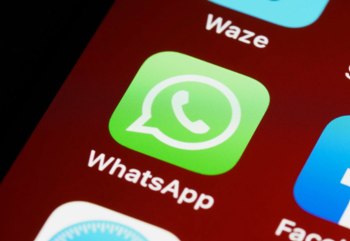 WhatsApp, kanal medya dosyalarını temizlemeyi kolaylaştıran yeni özelliği test ediyor