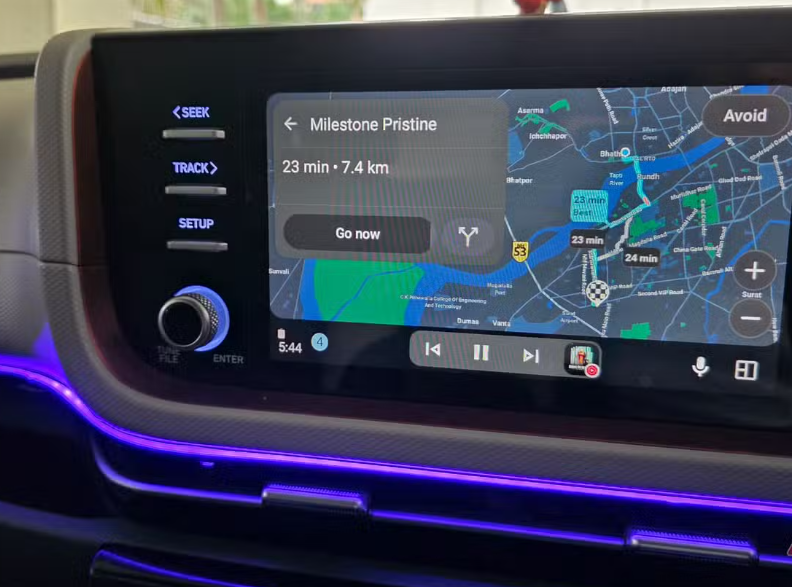 Android Auto’da bıraktığım hatalar: kablosuz her zaman iyi değil, rastgele kablo ve tek harita yetmez