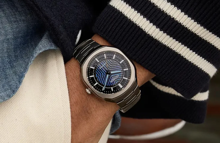 Citizen iki sınırlı üretim Eco-Drive Photon saatini satışa çıkardı
