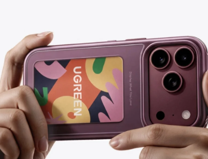 Ugreen, Pro iPhone’a renkli e-mürekkep ekranlı kılıf çıkardı