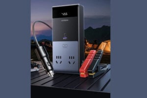 Ugreen, iki AC prizli, USB-C ve USB-A bağlantılı 500W araç invertörünü 90 dolara satışa sundu
