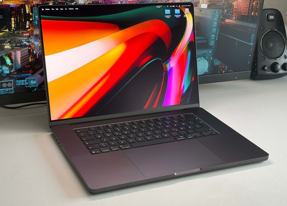 Dokunmatik ekranlı MacBook Pro belirgin hafifleyebilir